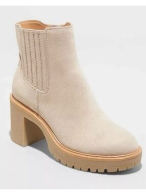 Universal Thread Target Taupe Suede Block Heel Ankle Boots